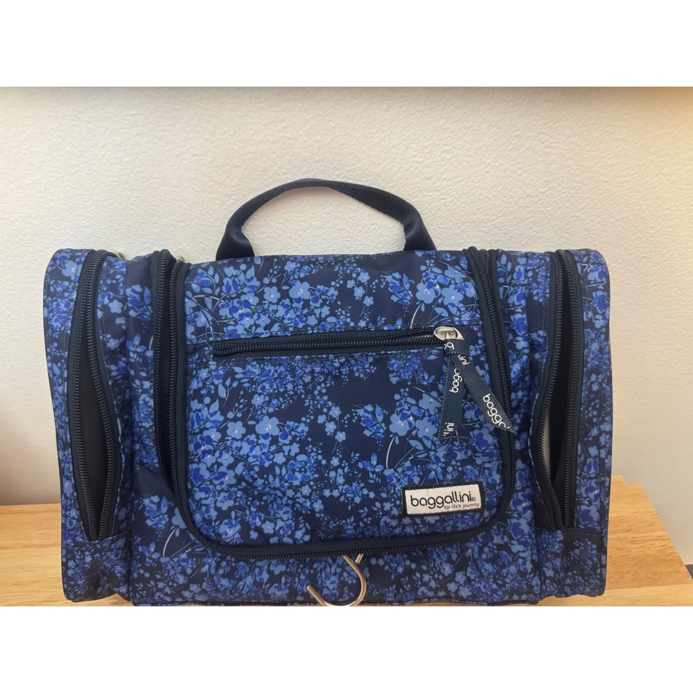 Baggallini Hanging Toiletry Organizer Bag Blue‎ Floral Travel Cosmetic Case